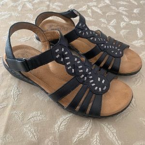NEW Natural Soul comfort sandals Size 8